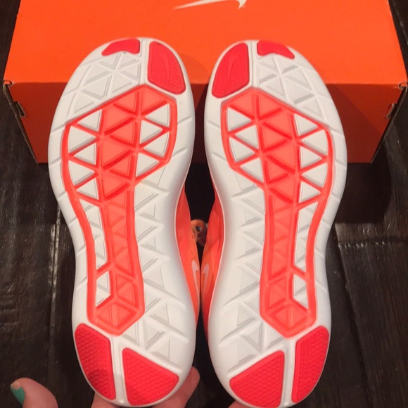 🎉 SOLD 🎉 Nike Flex 2017 Shoes - Picture 7 of 8